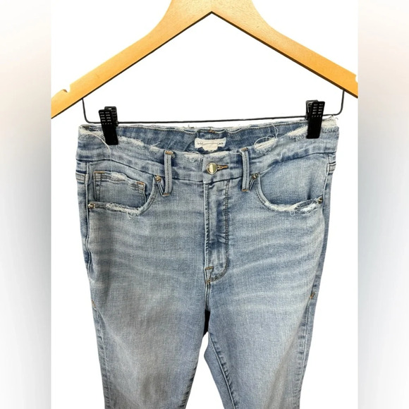 Good American Good Legs Destroyed Hem Jeans - Picture 4 of 6